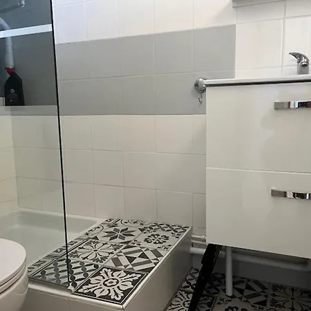 Magnifique T3 Renove Pour 4 Pers. A Agde, Proche Plage, Parking Prive - Fr-1-749-58 *